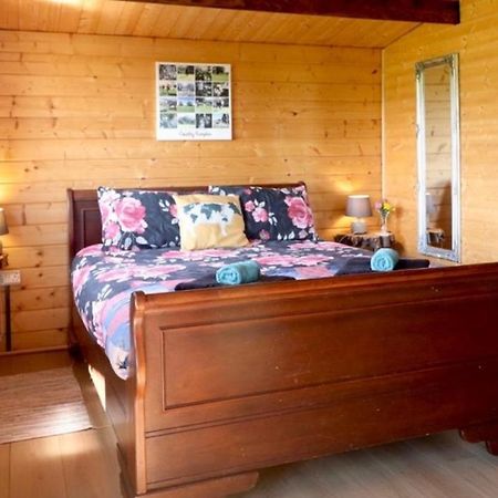 Country Bumpkin - Romantic Couples Stay In Oakhill Cabin Kültér fotó