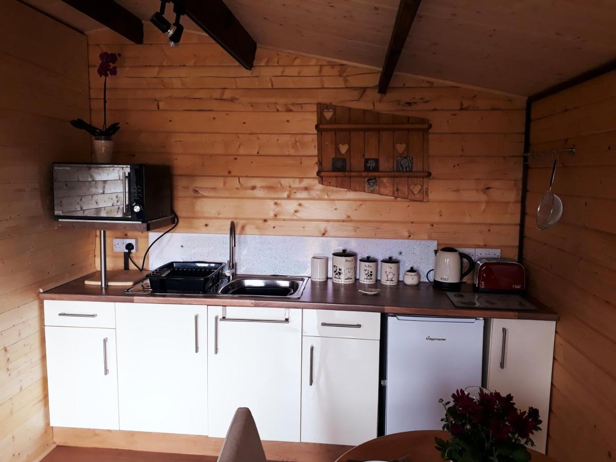 Country Bumpkin - Romantic Couples Stay In Oakhill Cabin Kültér fotó